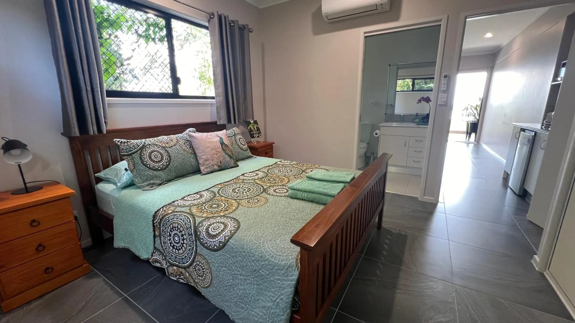 Bed & Breakfast The Orchid Suite - Apartment In Cooktown